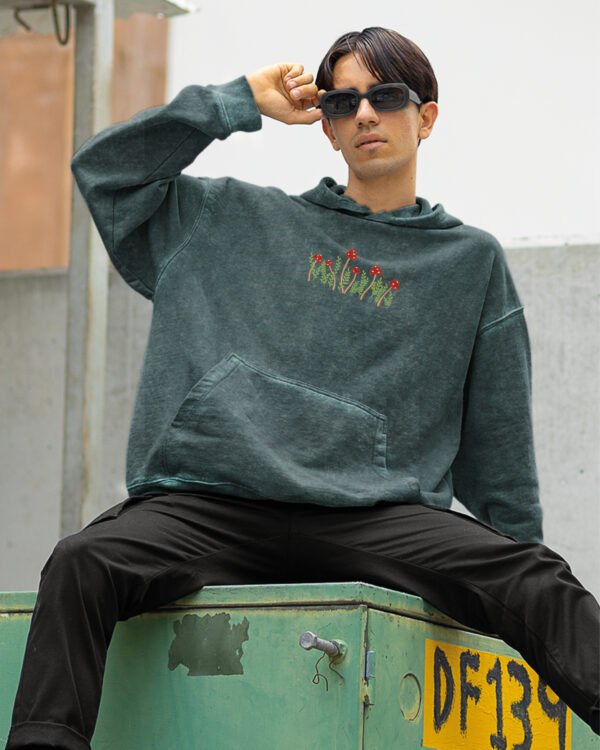 Bluza oversize z kapturem <br>Motyw grzybów <br>Haft, Efekt sprania